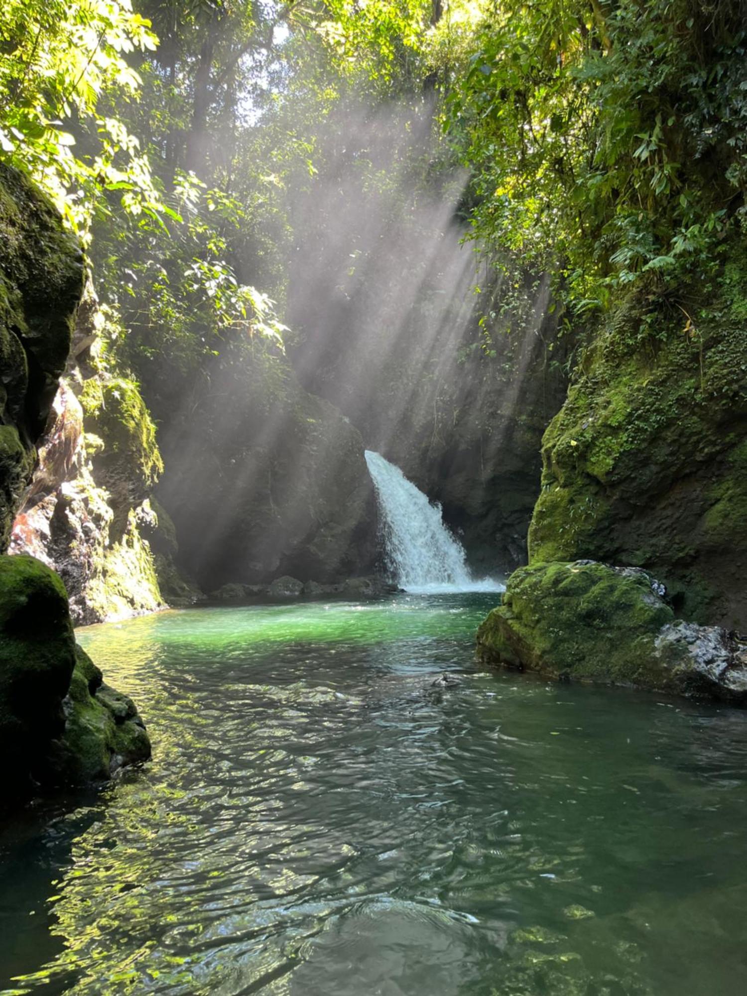 Pozas Y Cascadas La Presa Río Cuarto Exterior foto